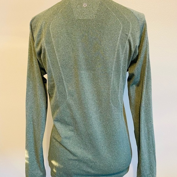 Lululemon 1/4 Zip Pullover‎ Men’s Size Small - Picture 6 of 10